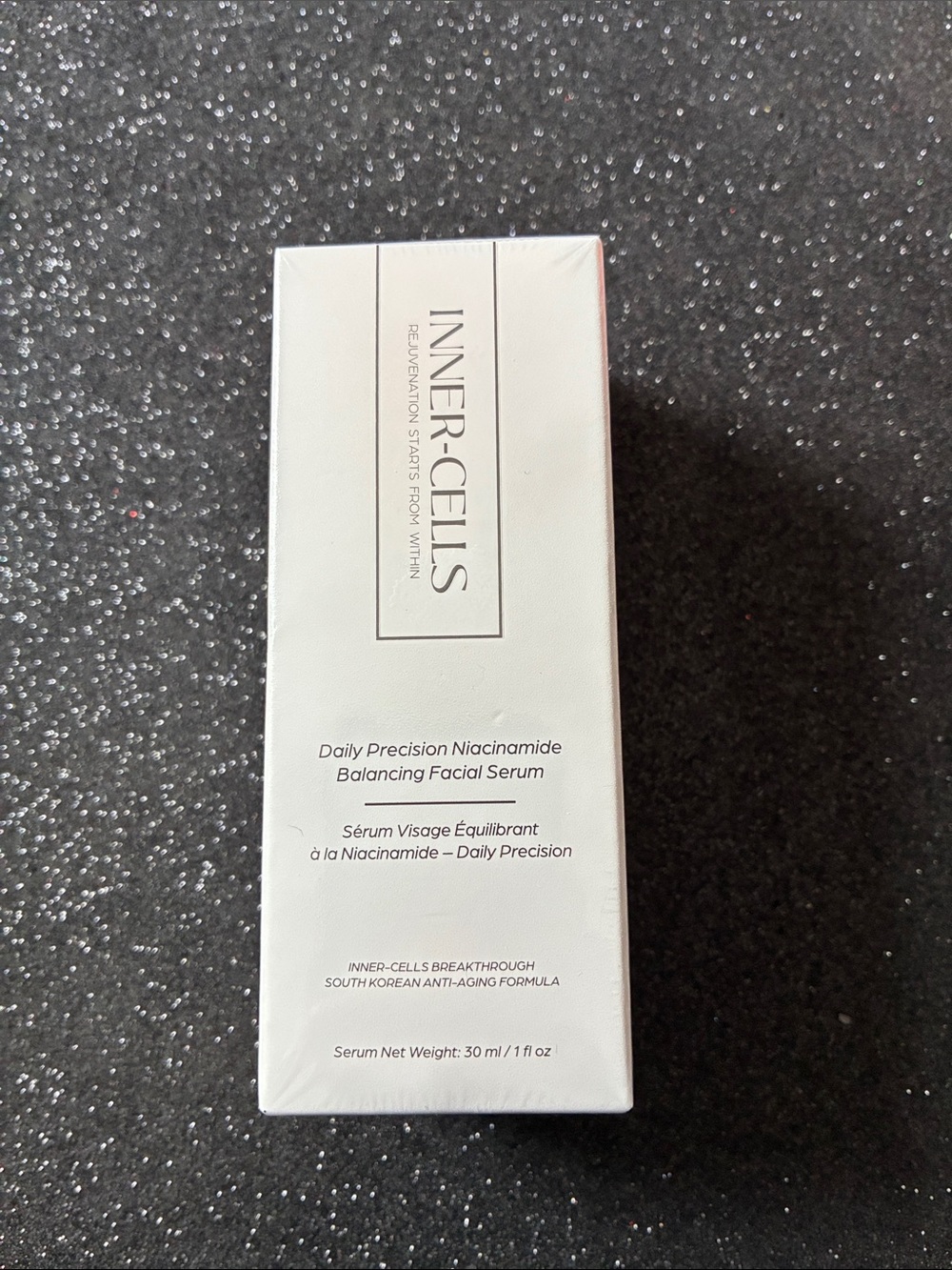 Daily Precision Niacinamide Balancing Facial Serum - White